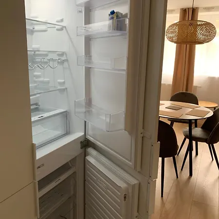 Na Moniuszki 4 *